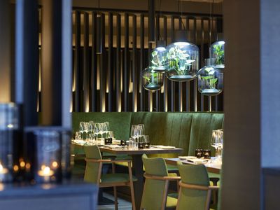 Büsum-Restaurant Schnüsch Regional, exklusiv und raffiniert - dass ist das Konzept im Fine-Dining Restaurant Schnüsch, in Büsum an der Nordseeküste.