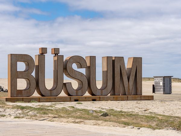 buesum-familienlagune-schriftzug Schriftzug Büsum auf der Familienlagune
