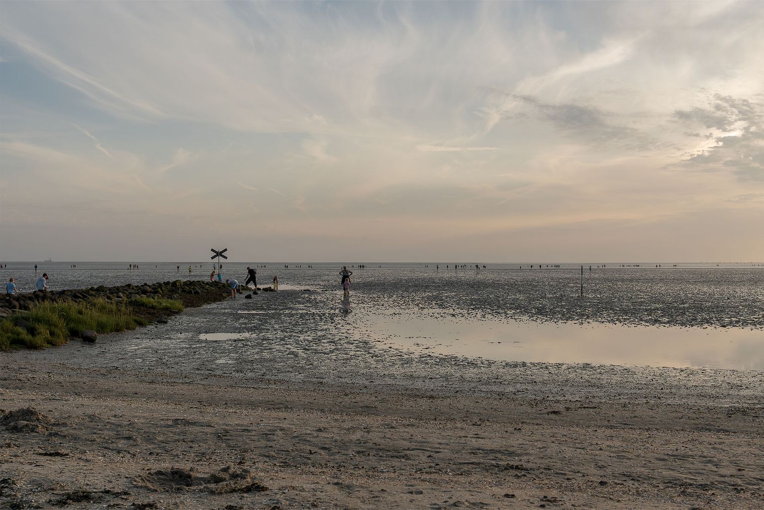 Das Wattenmeer bei Sonnenuntergang.