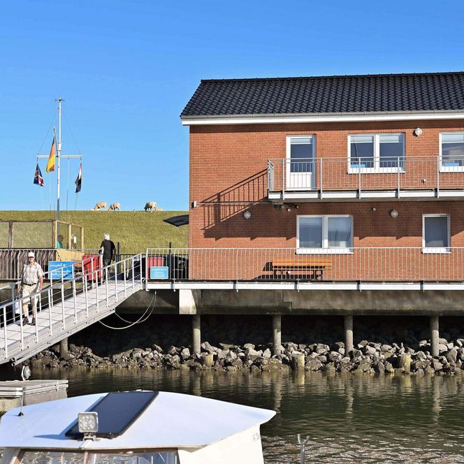 Das Clubhaus vom Seglerverein am Büsumer Seglerhafen.