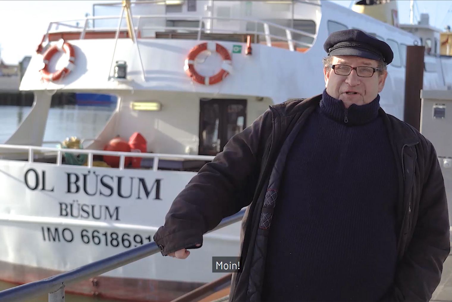 Wattenpräsident Momme am Büsumer Hafen