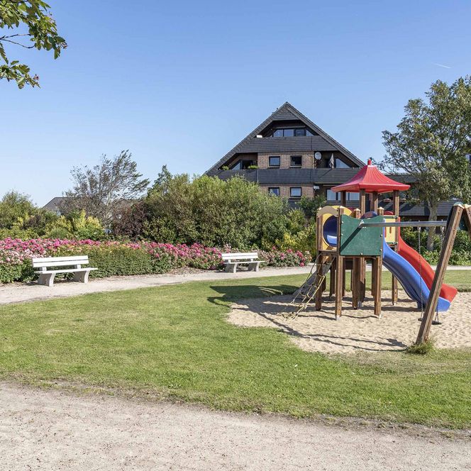 Der Spielplatz im Wohlfühlgarten in Büsum.