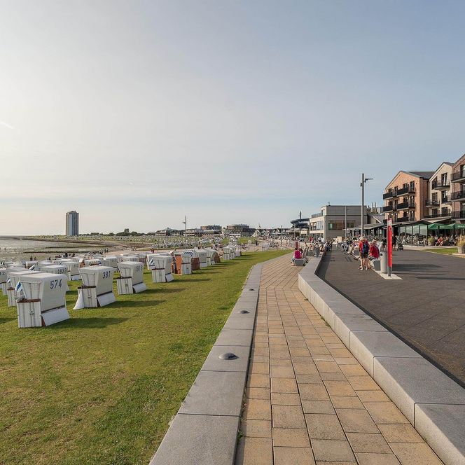 Die Promenade am Büsumer Grünstrand.