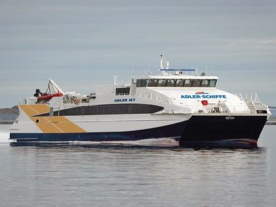 Adler Jet Die Adler Jet fährt von Büsum zu den nordfriesischen Inseln