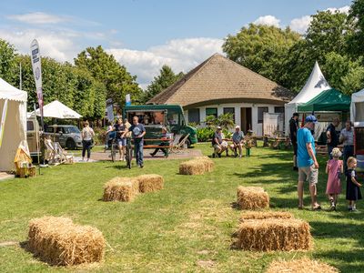 Buesum-MOIN-MORGEN-Markt.jpg Das Nachhaltigkeitsfestival MOIN MORGEN findet am 01. und 02. Juli 2023 statt.